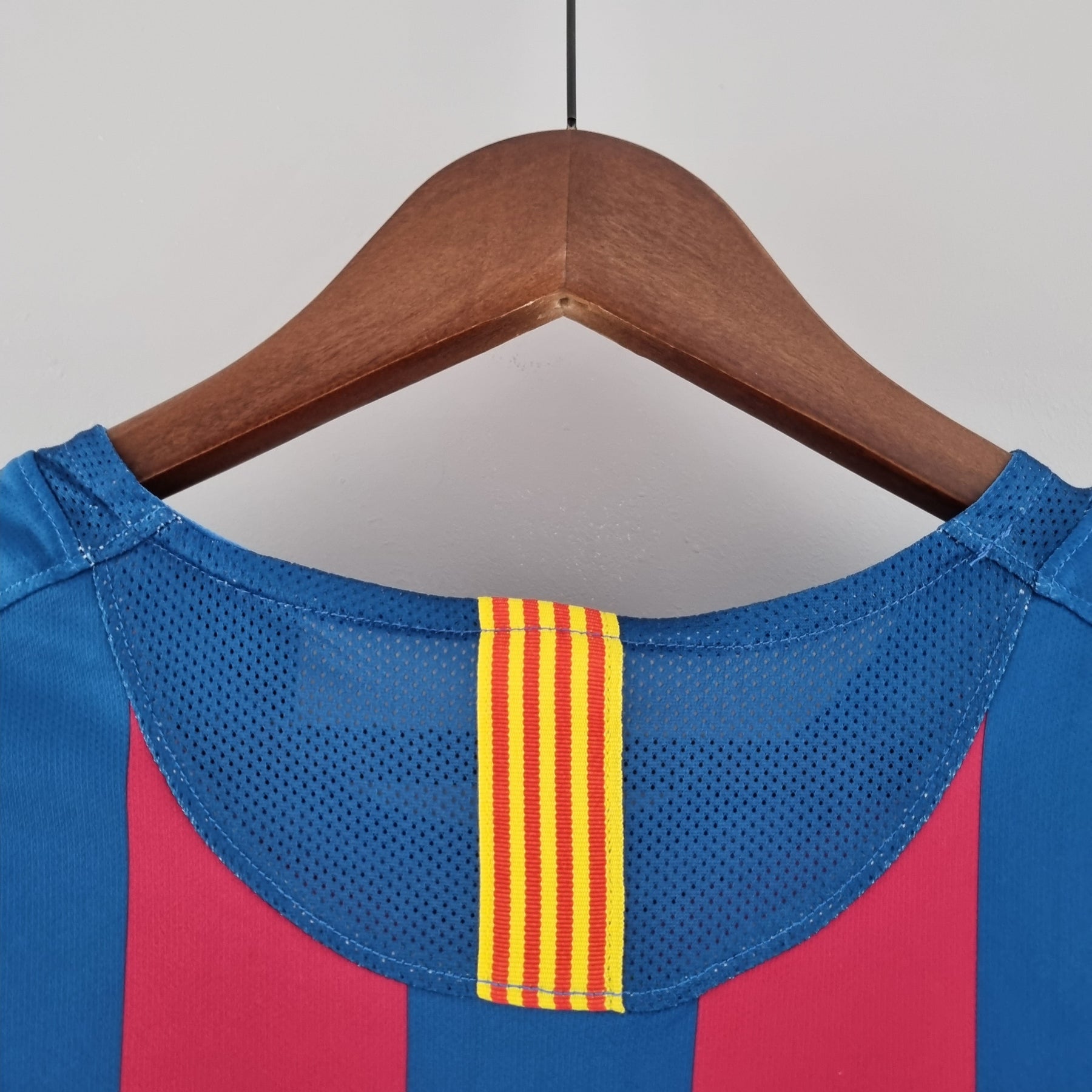 BARCELONA I 05/06 HOMBRE (RETRO) MANGA LARGA - Vitrine Futebolística