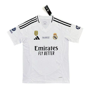 REAL MADRID I 24/25 HOMBRE CON PARCHE - Vitrine Futebolística