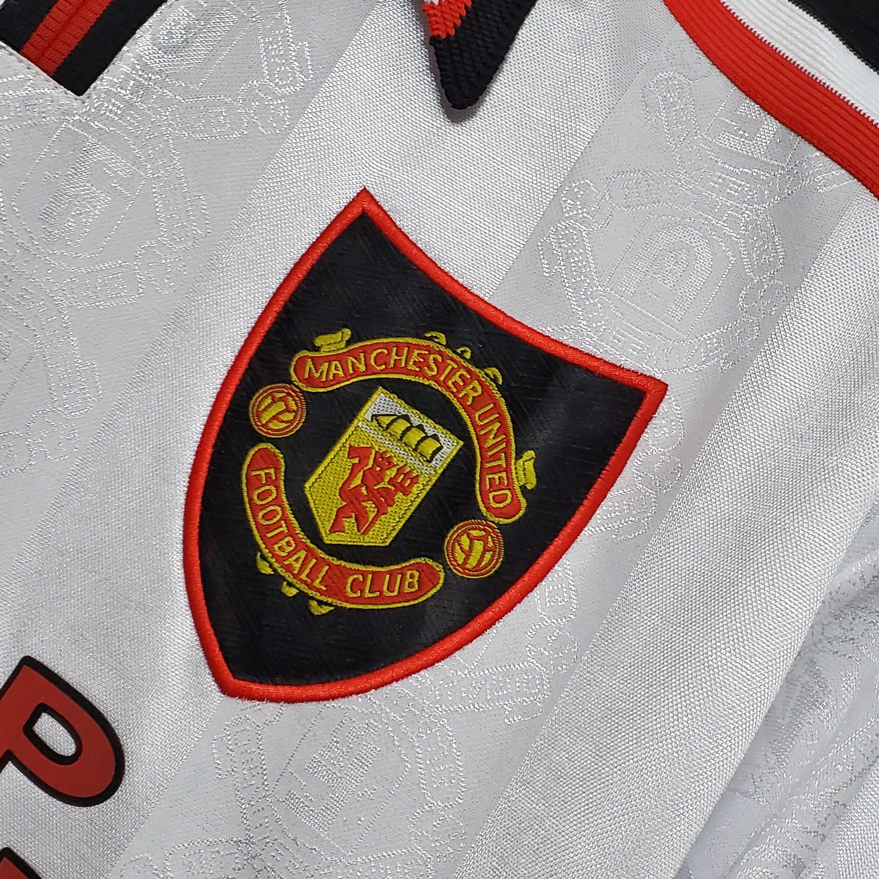 MANCHESTER UNITED I 97/98 HOMBRE (RETRO) - Vitrine Futebolística