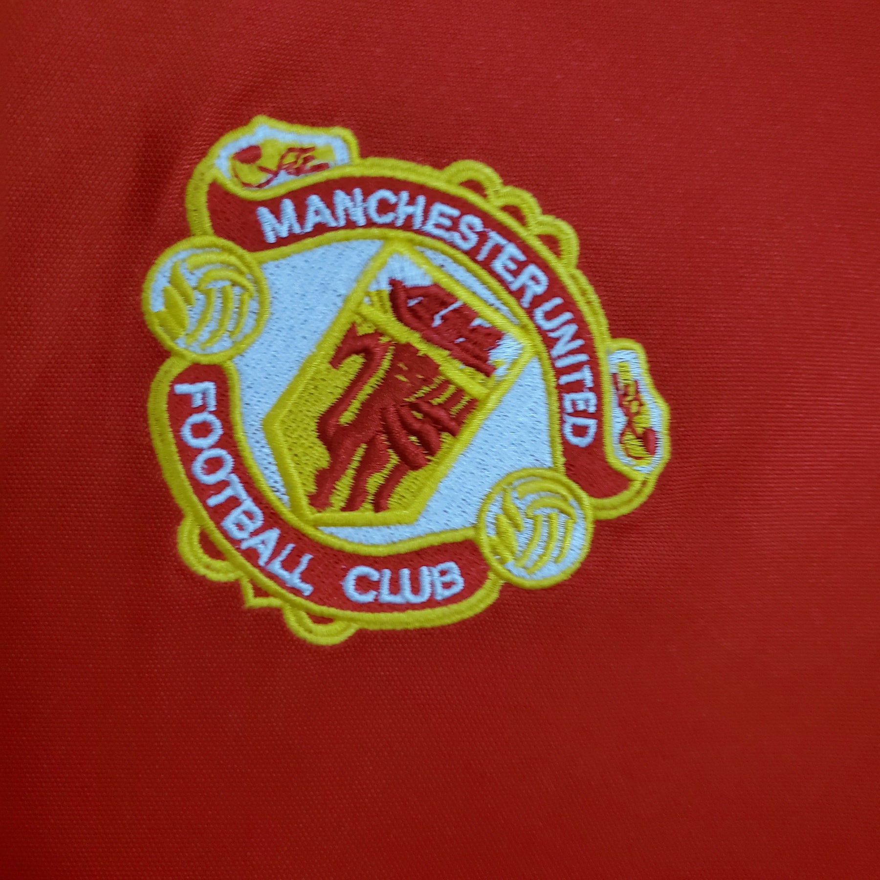 MANCHESTER UNITED I 1985 HOMBRE (RETRO) - Vitrine Futebolística