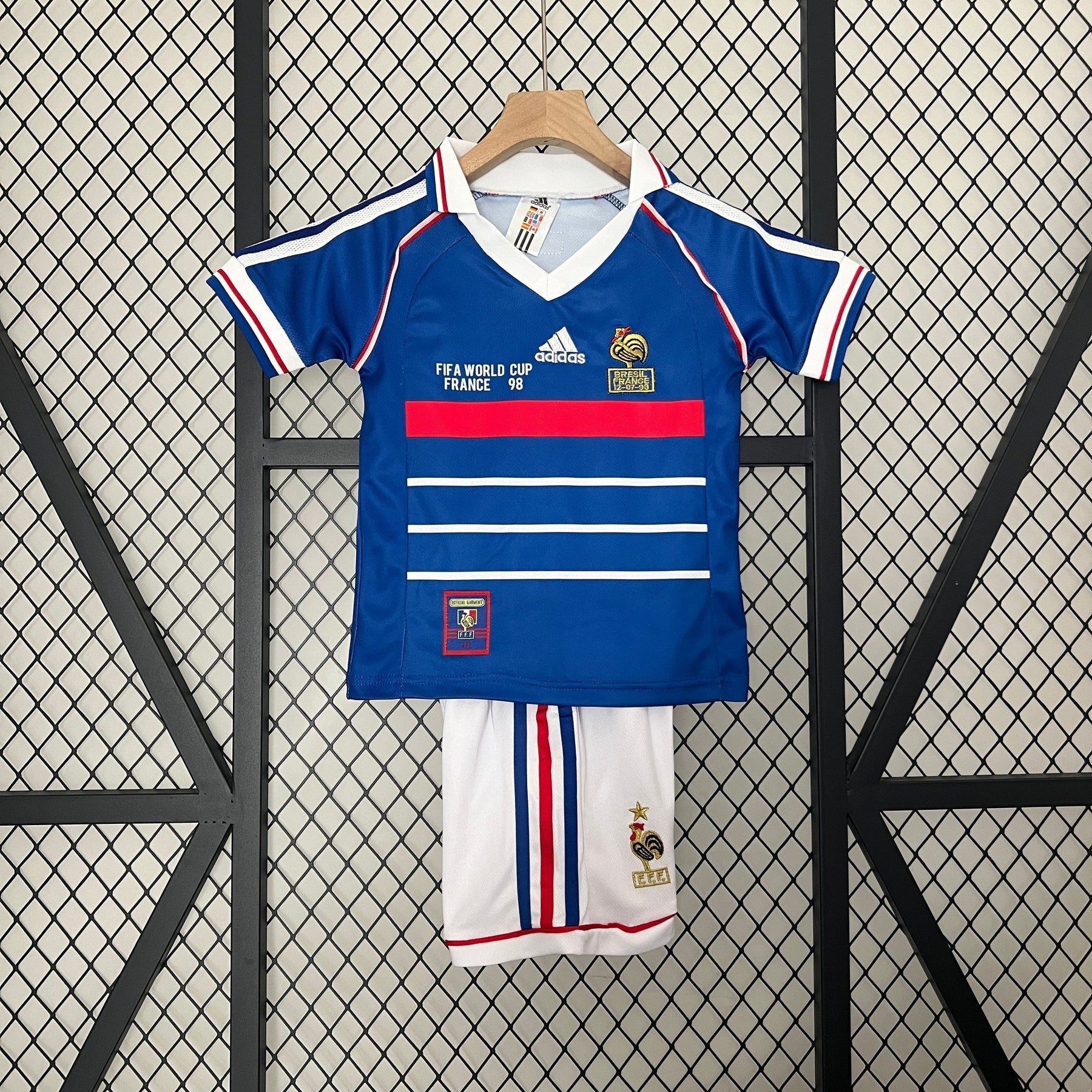 CAMISETA FRANCIA I ESPECIAL FINAL MUNDIAL 98 CONJUNTO INFANTIL (RETRO) - Vitrine Futebolística