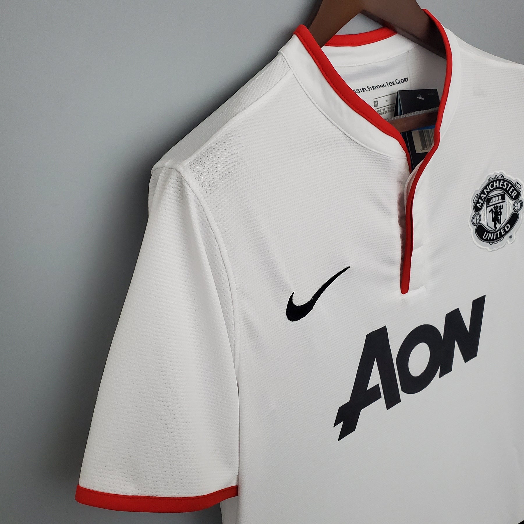 MANCHESTER UNITED III 13/14 HOMBRE (RETRO) - Vitrine Futebolística