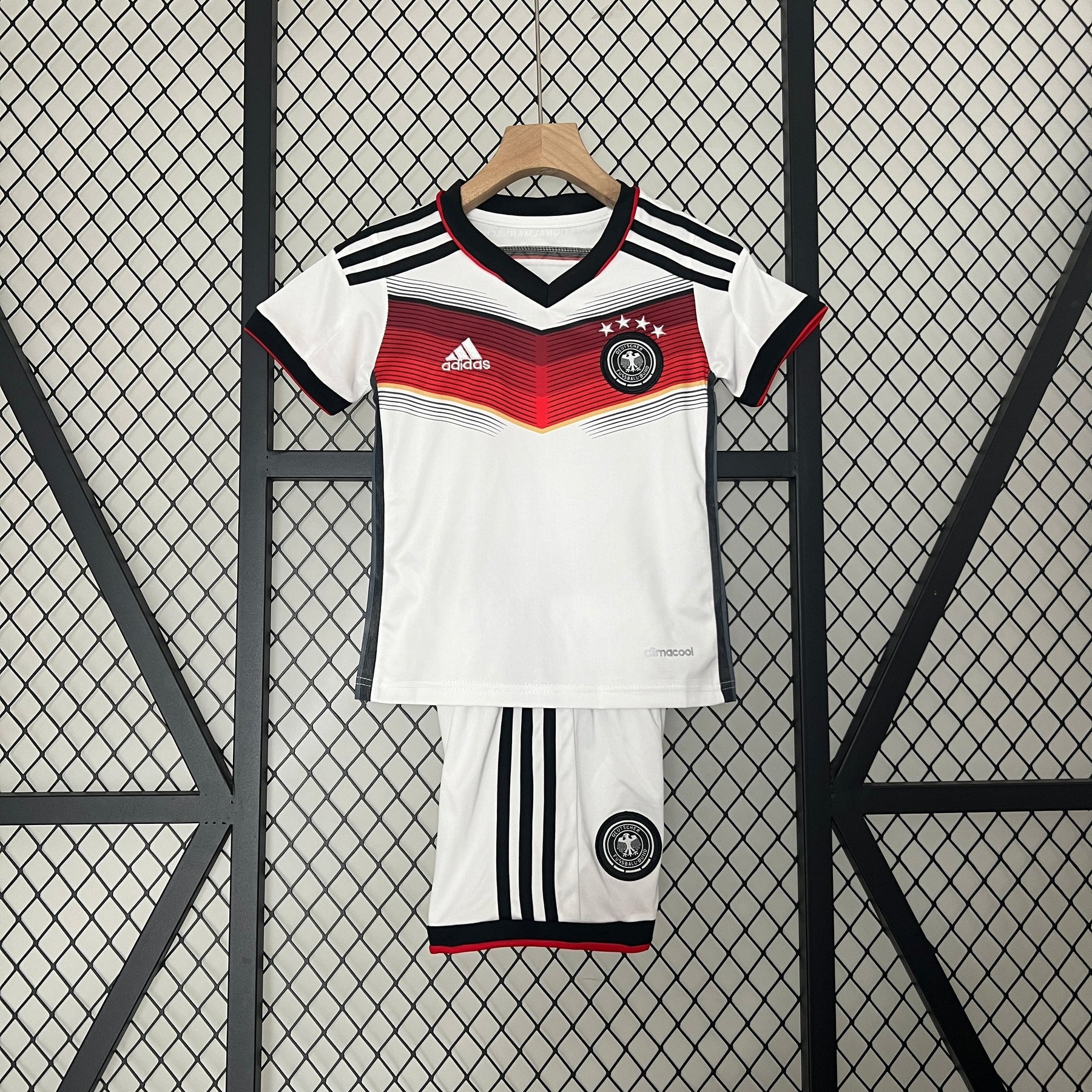 CAMISETA ALEMANIA I 2014 CONJUNTO INFANTIL (RETRO) - Vitrine Futebolística
