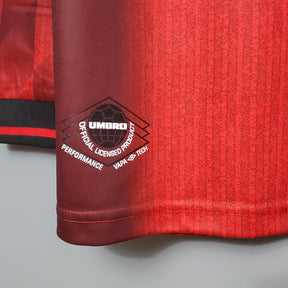 MANCHESTER UNITED I 1996 HOMBRE (RETRO) MANGA LARGA - Vitrine Futebolística