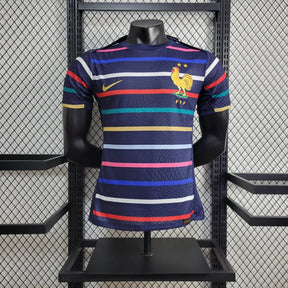 CAMISETA FRANCIA ENTRENAMIENTO I 2024 HOMBRE (VERSIÓN JUGADOR) - Vitrine Futebolística