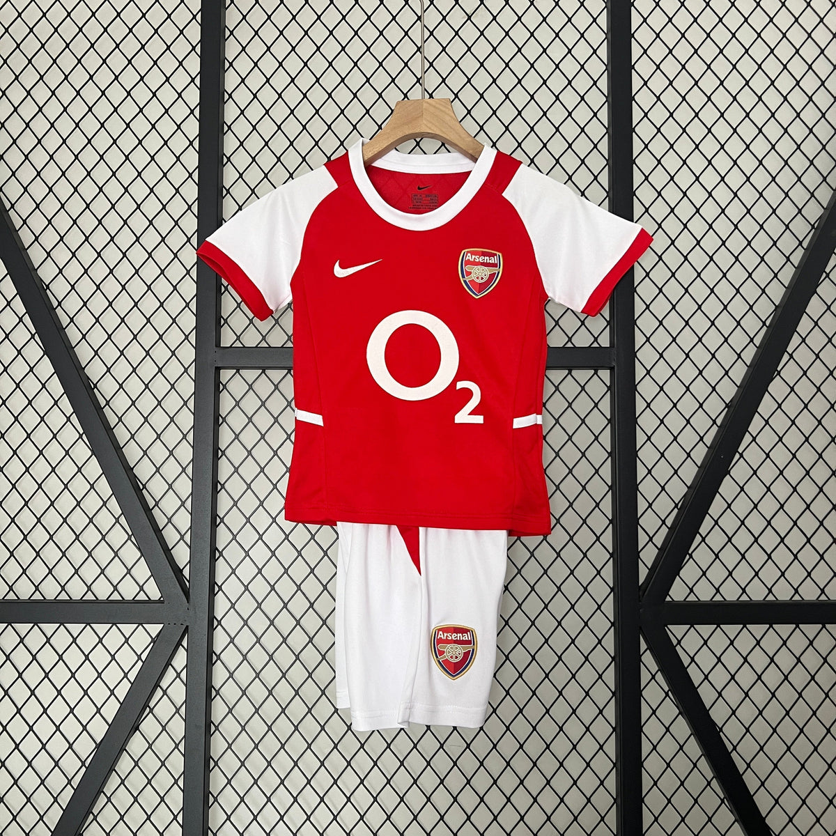 CAMISETA ARSENAL I 02/04 CONJUNTO INFANTIL (RETRO) - Vitrine Futebolística