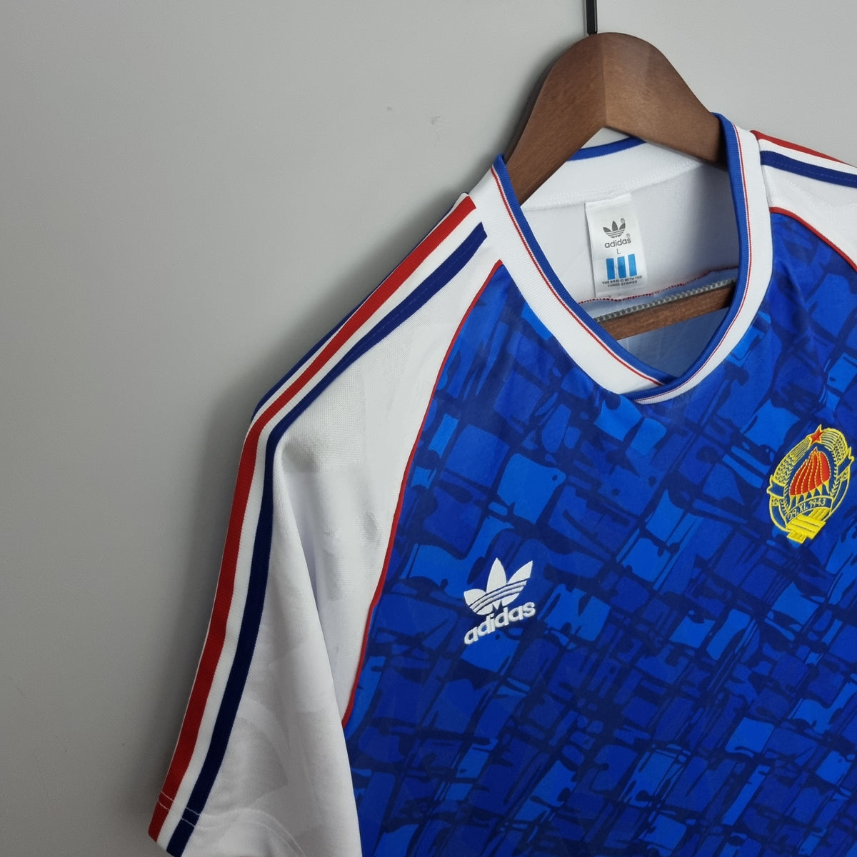 YUGOSLAVIA I 1992 HOMBRE (RETRO) - Vitrine Futebolística