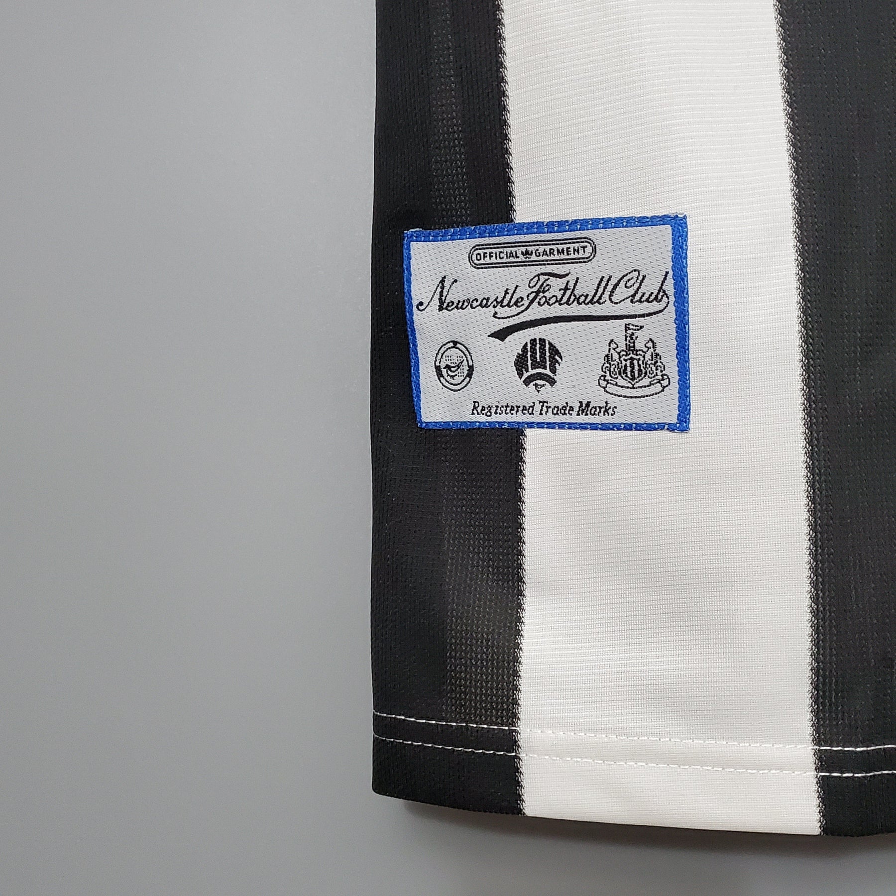 NEWCASTLE l 95/97 HOMBRE (RETRO) - Vitrine Futebolística