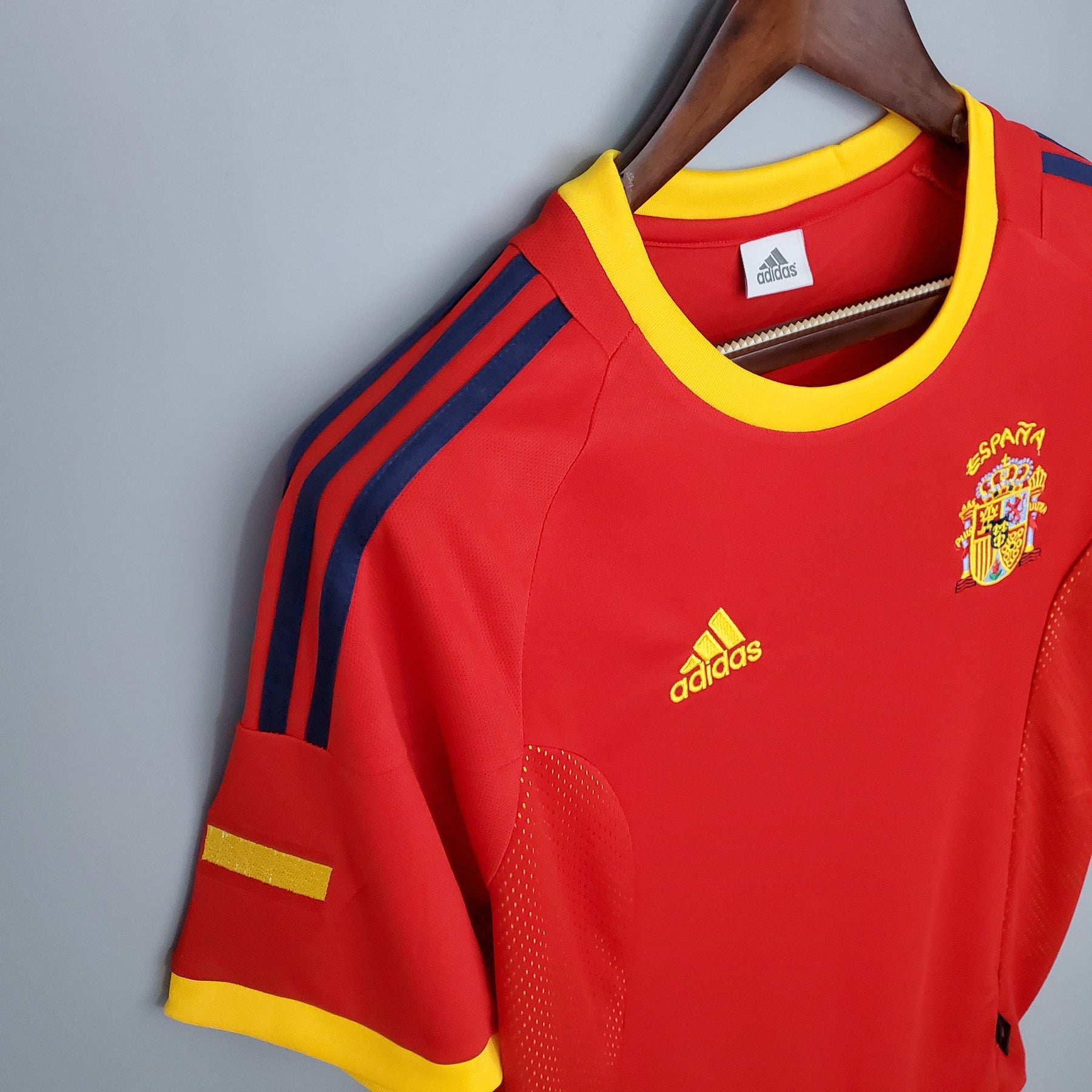 ESPAÑA I 2002 HOMBRE (RETRO) - Vitrine Futebolística