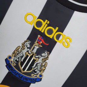 NEWCASTLE l 97/99 HOMBRE (RETRO) - Vitrine Futebolística
