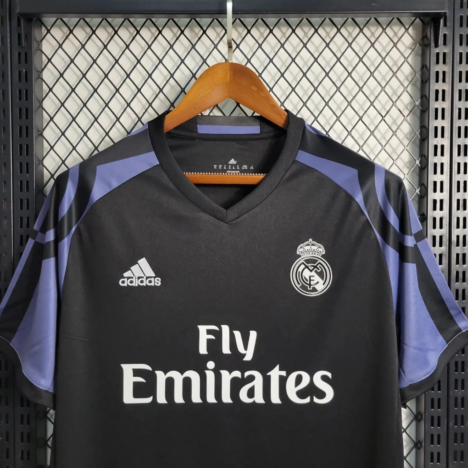 Camiseta Real Madrid Ill 16/17 Hombre (Retro)