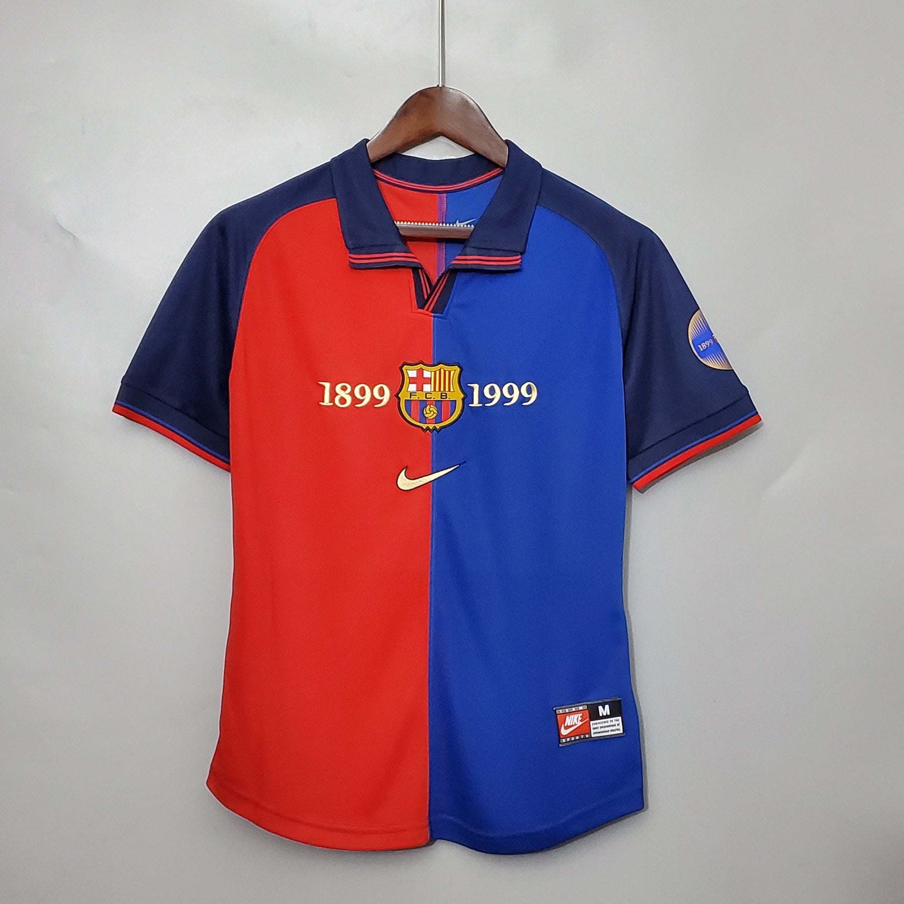 BARCELONA I EDICIÓN ESPECIAL 100° HOMBRE (RETRO) - Vitrine Futebolística