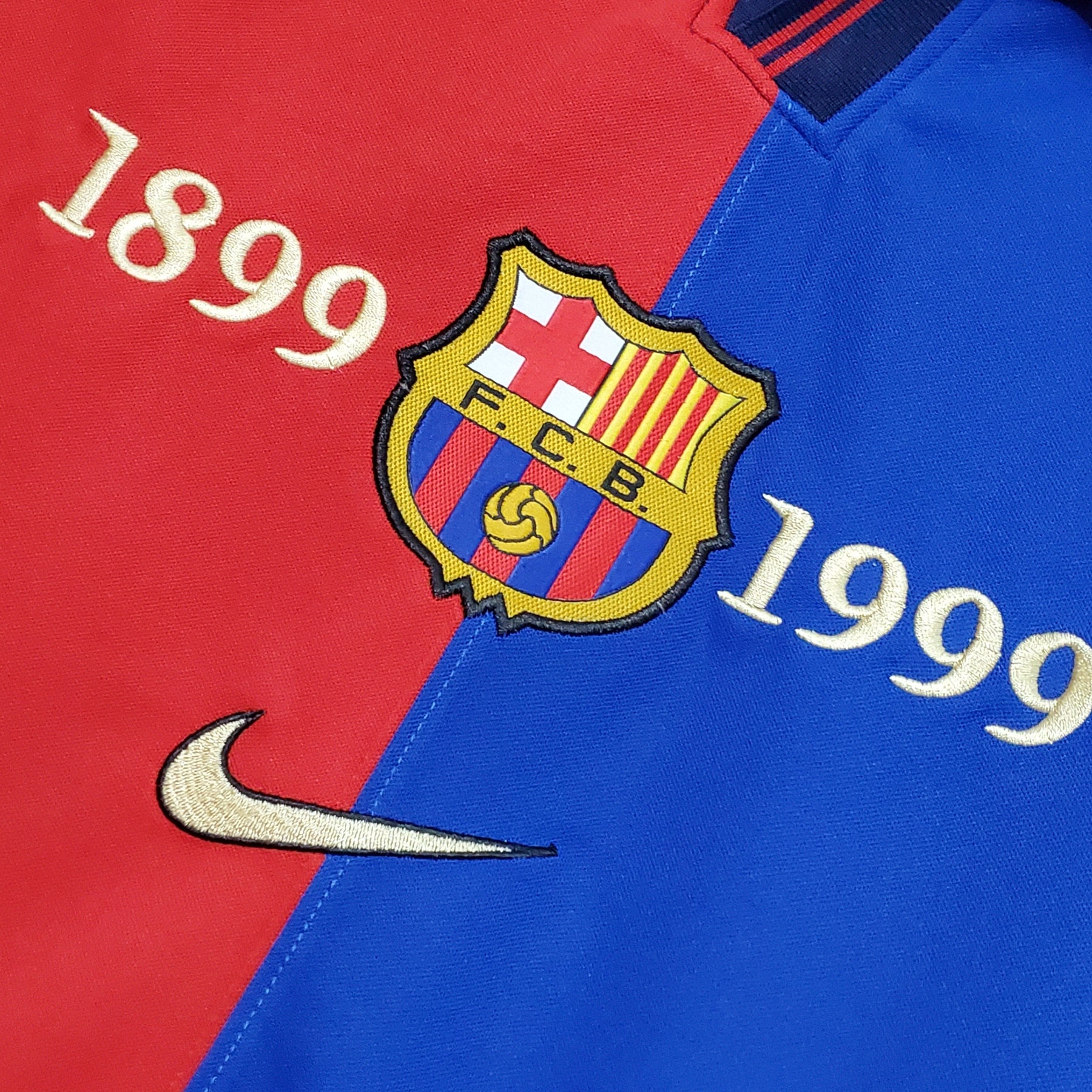 BARCELONA I EDICIÓN ESPECIAL 100° HOMBRE (RETRO) - Vitrine Futebolística