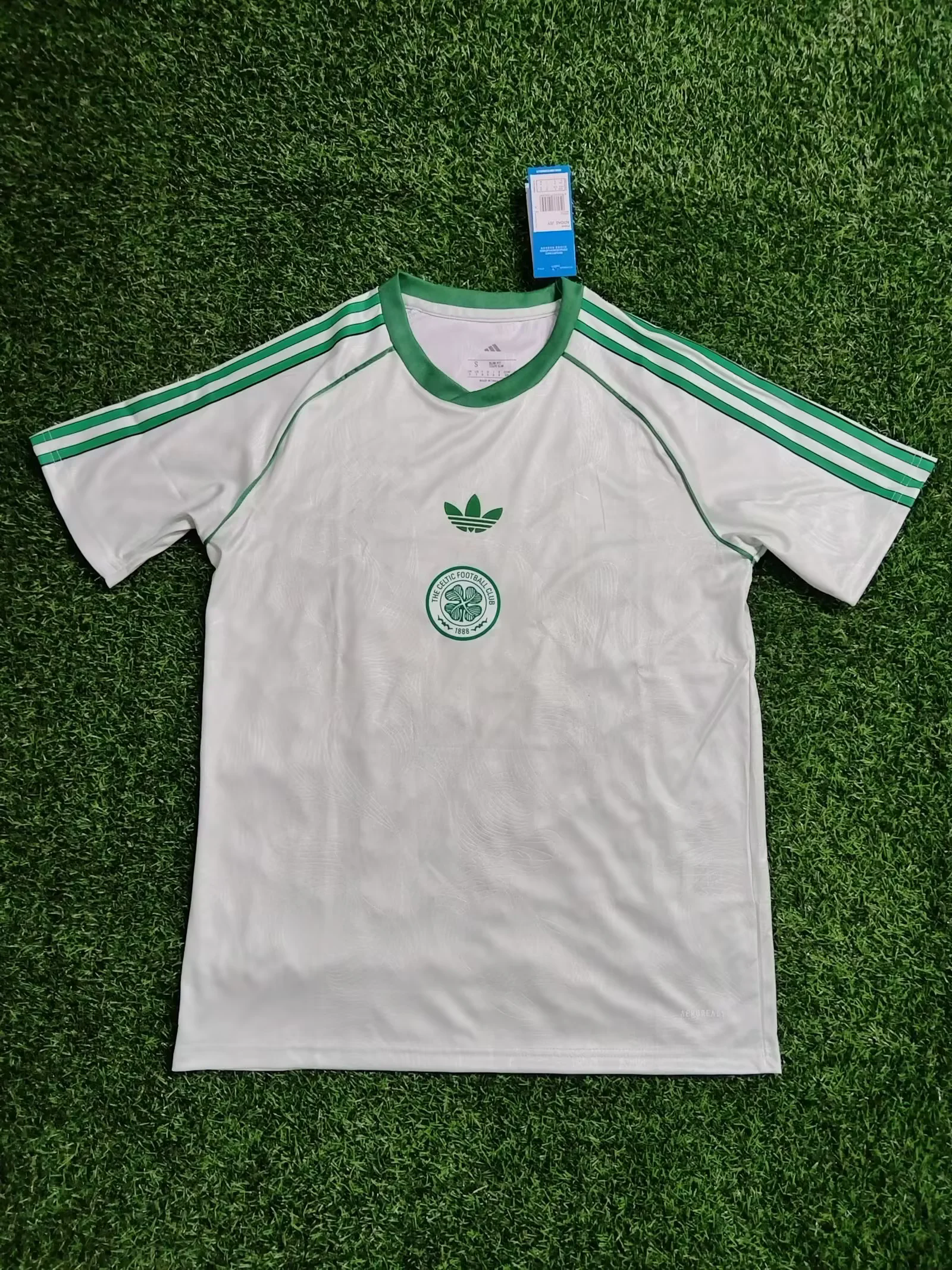 Celtic 2025/26 Men’s Fan Version Retro Camiseta – Special Edition