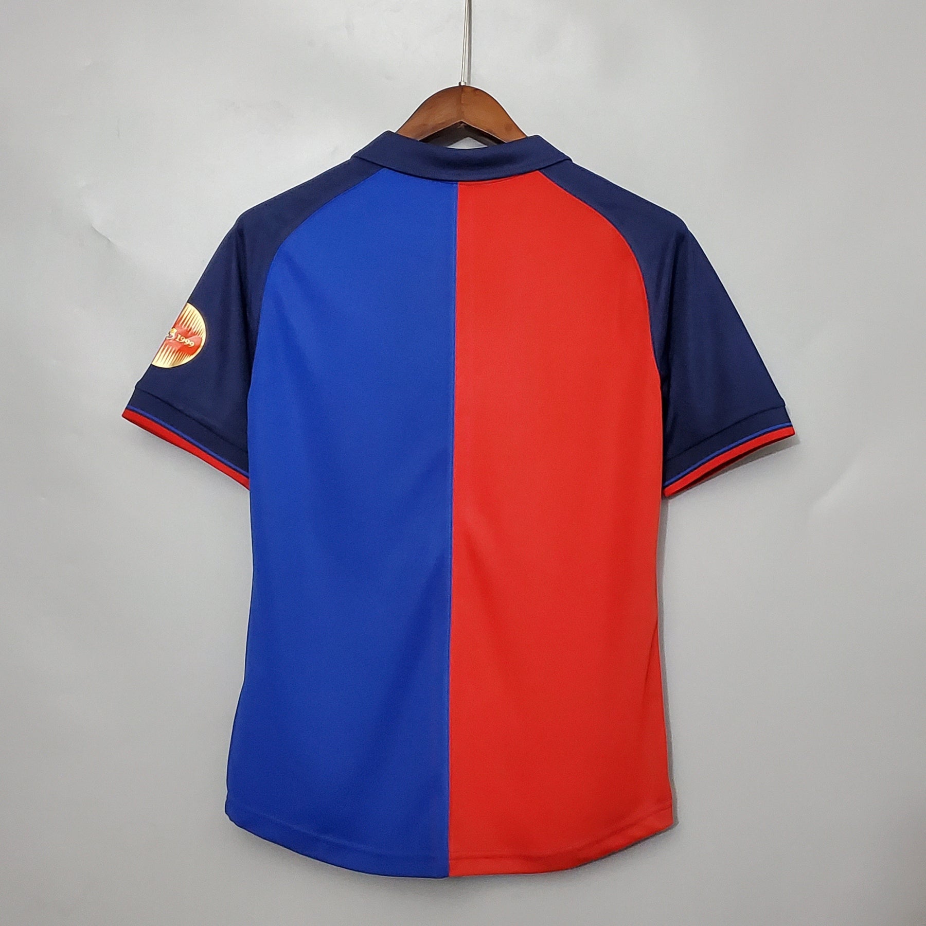 BARCELONA I EDICIÓN ESPECIAL 100° HOMBRE (RETRO) - Vitrine Futebolística