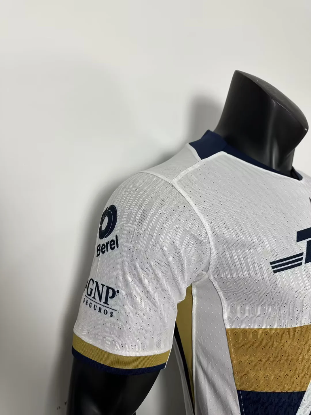 Pumas Local Authentic Player 2025/26