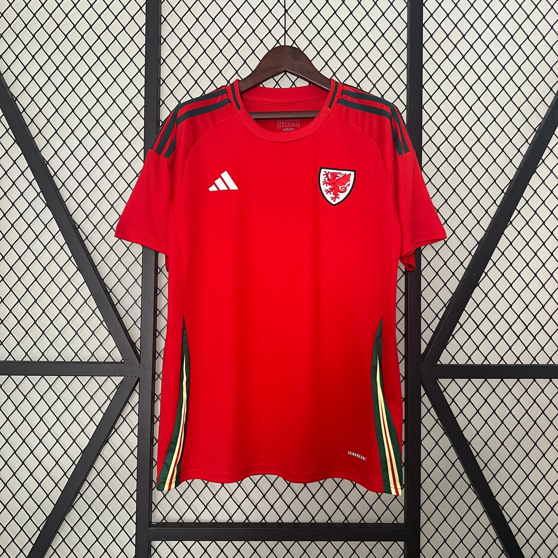 CAMISETA PAIS DE GALES I EURO 2024 HOMBRE - Vitrine Futebolística