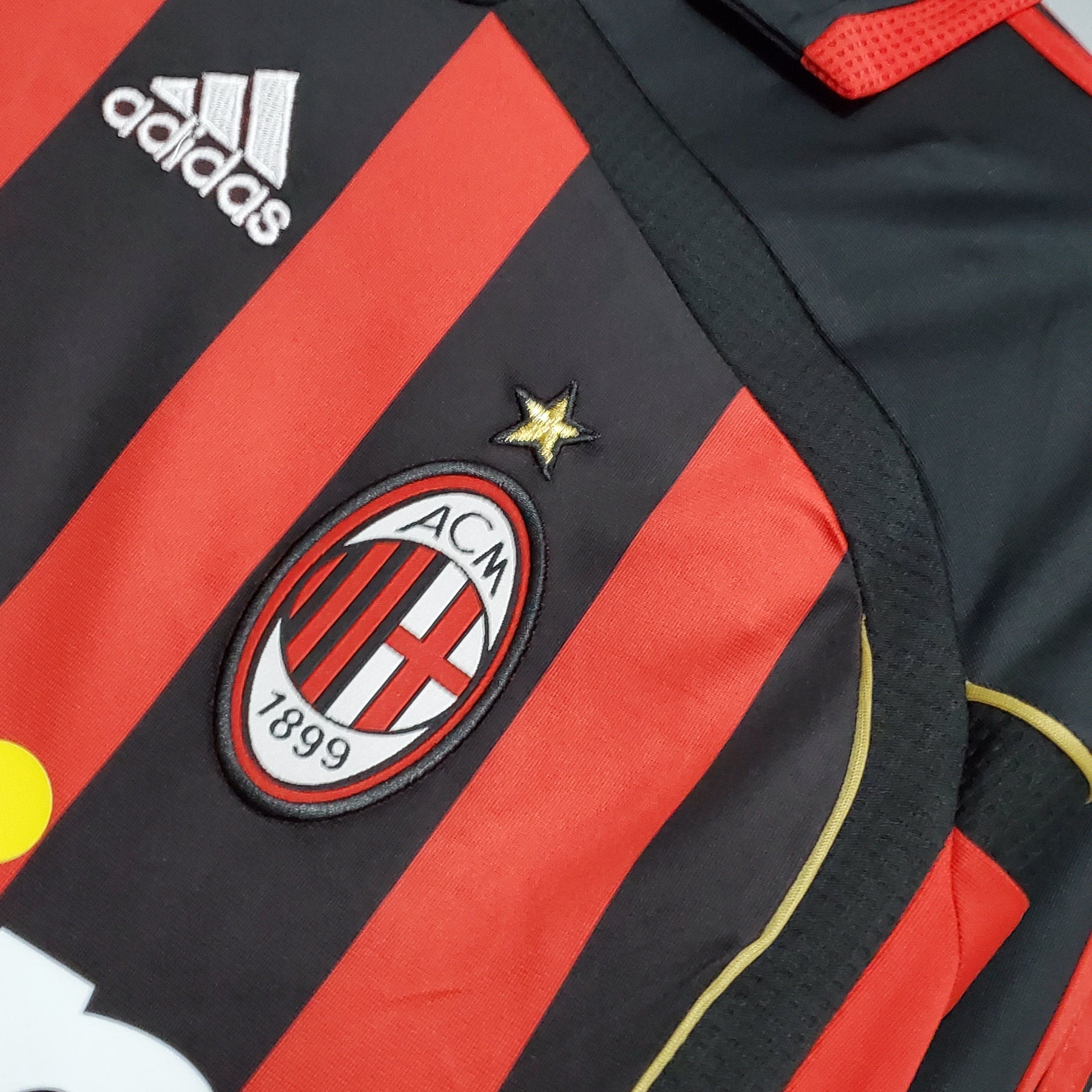 MILAN V 06/07 HOMBRE (RETRO) MANGA LARGA - Vitrine Futebolística