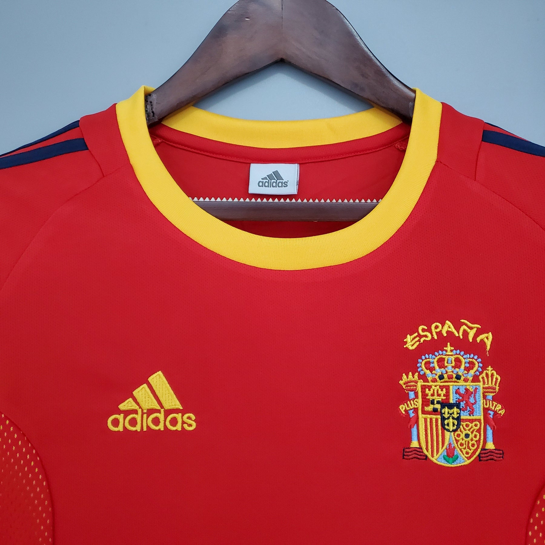 ESPAÑA l 2002 HOMBRE (RETRO) - Vitrine Futebolística
