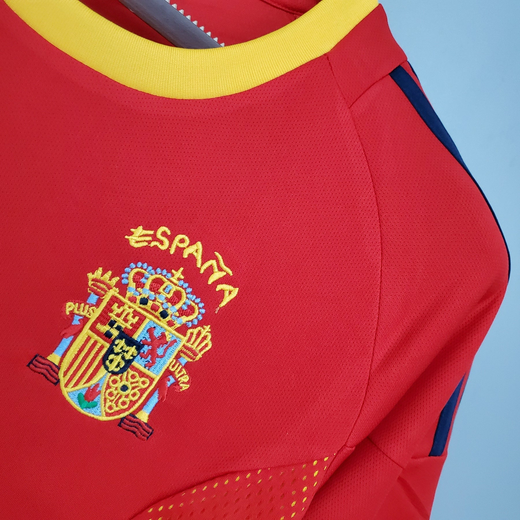 ESPAÑA l 2002 HOMBRE (RETRO) - Vitrine Futebolística