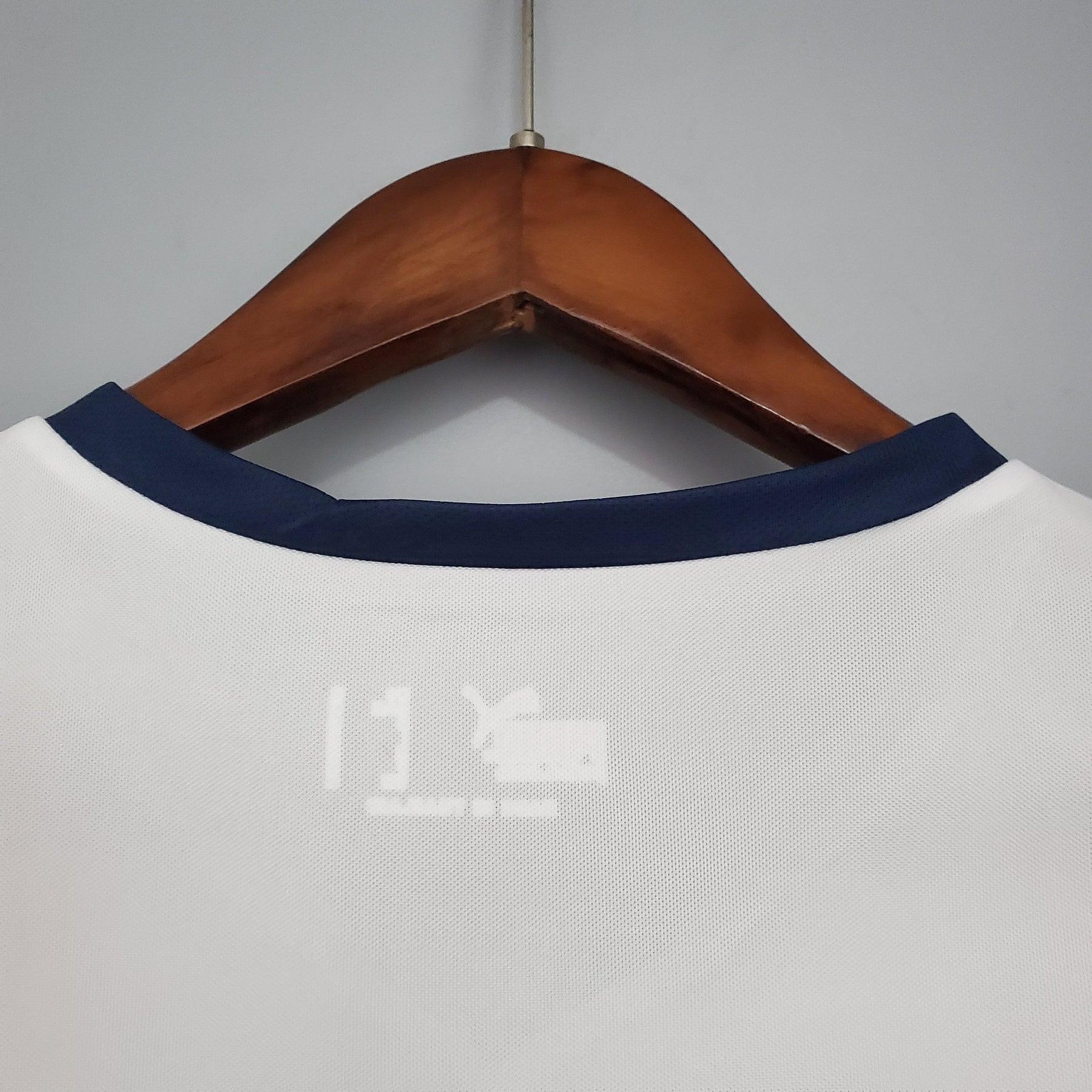 TOTTENHAM l 08/09 HOMBRE (RETRO) - Vitrine Futebolística