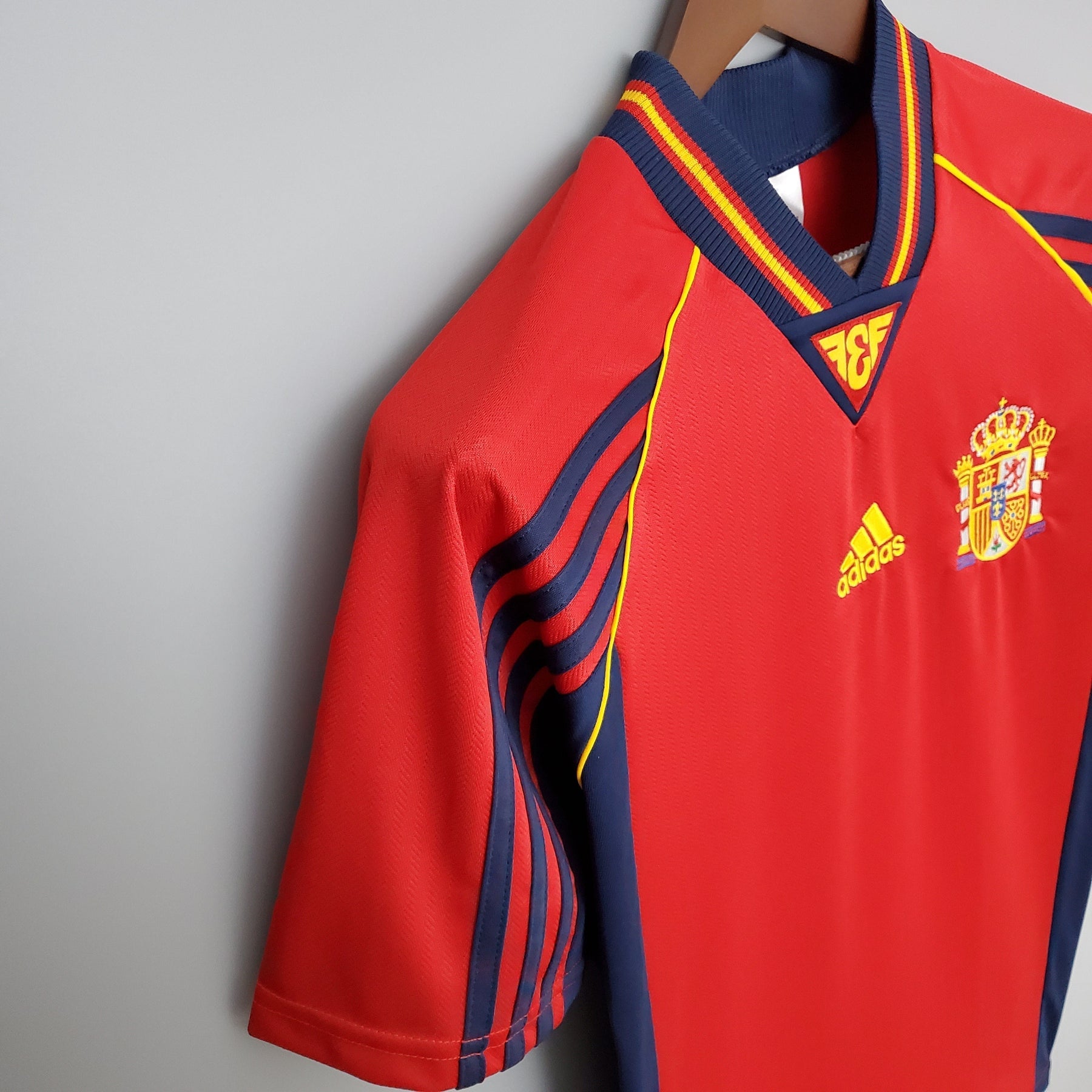 ESPAÑA l 1998 HOMBRE (RETRO) - Vitrine Futebolística