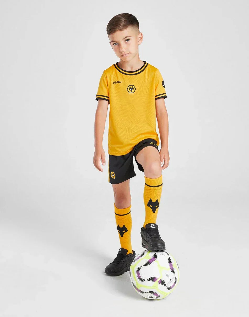Kids Wolverhampton Wanderers Titular Kit 2024/2025