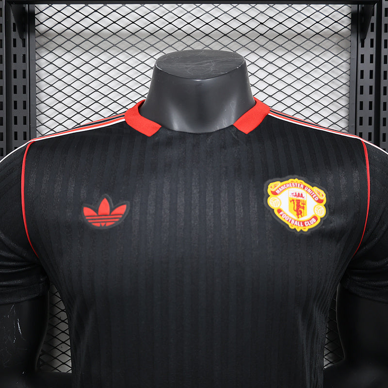 Manchester United Jugador Icon Black 2025