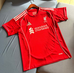 Liverpool Camiseta Titular 2025