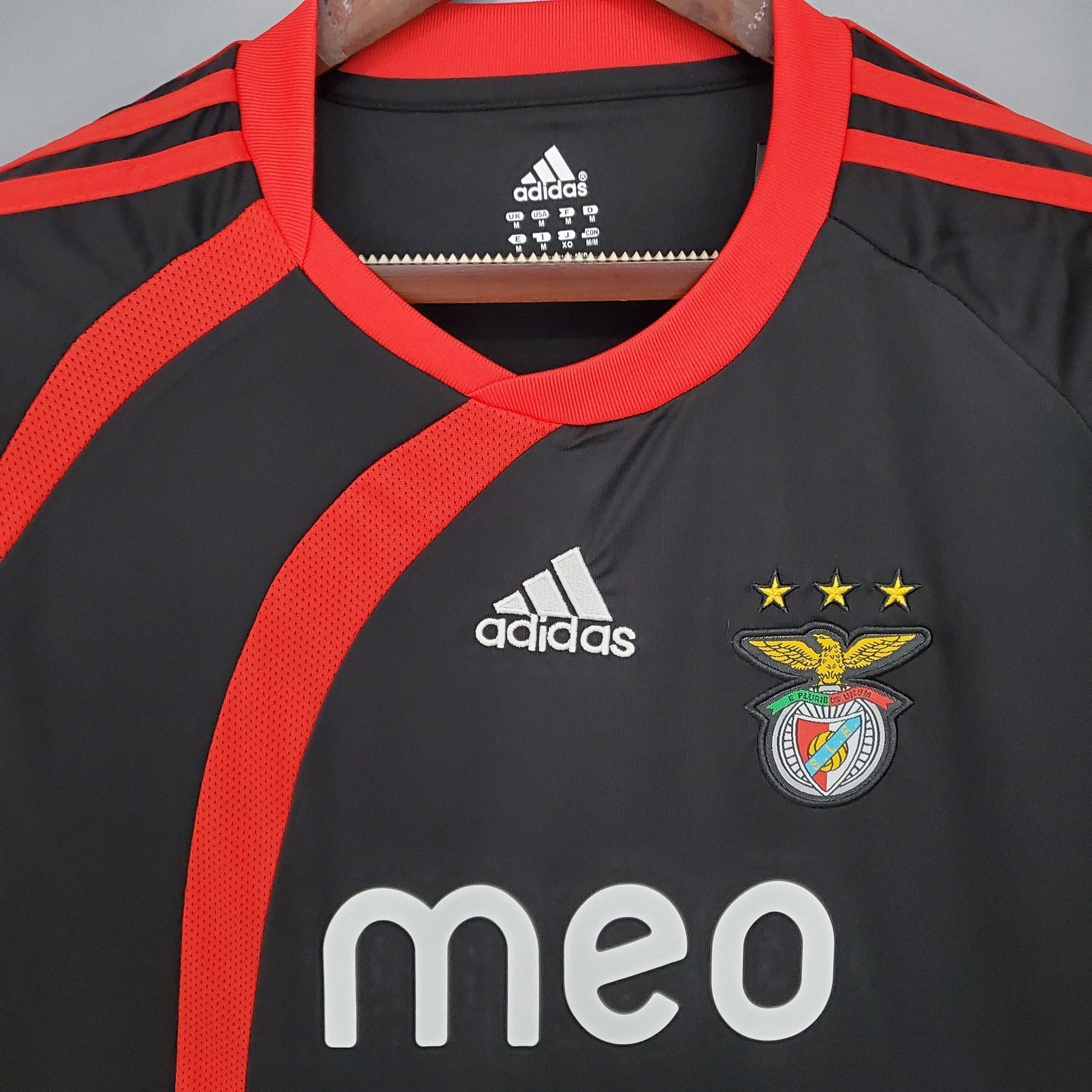 BENFICA III 09/10 HOMBRE (RETRO) - Vitrine Futebolística